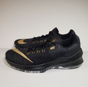 Nike Mens Air Max Infuriate 2 Basketball Shoes